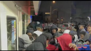 Large mob ransacks gas station in Compton, CA