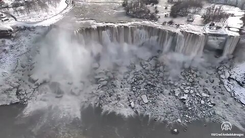 Frio extremo congela cataratas do Niágara