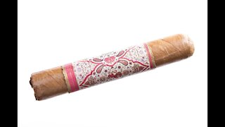 Mbombay Ecuador Connecticut Robusto Cigar Review