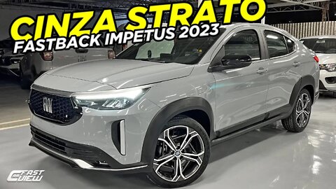 NOVO FIAT FASTBACK IMPETUS 1.0 TURBO 2023 CINZA STRATO COM TETO PRETO SUV BEM EQUIPADO!