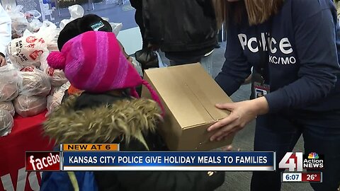KCPD gives away free hams, sides for holiday meal