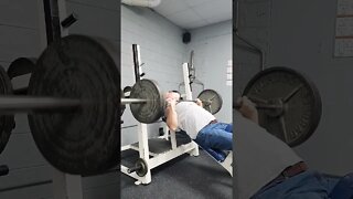 225lbs x 4 Incline Bench, Crazy 🤪 old man