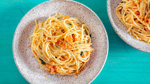(S2E7) Sicilian-Style Spaghetti Alla Carrettiera (Fresh Tomato and Garlic Sauce)