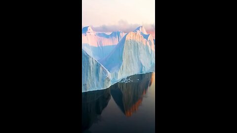 Rays of the setting sun in Greenland.