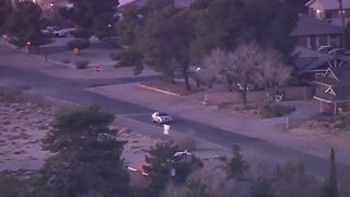 Raw video of Las Vegas police pursuit