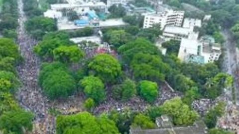 BANGLADESH ON BRINK AS ANTI-GOVERNMENT PROTESTERS BECOMES "PEOPLE'S UPRISING"