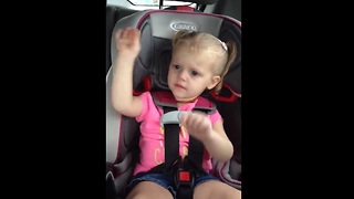 Cute toddler sings to 'All About That Bass'