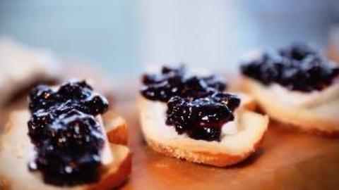 Brie Crostini with Blueberry Compote