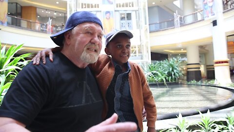 SOUTH AFRICA- Durban- Themba Ntuli and Leon Schuster’s new film (ak5)