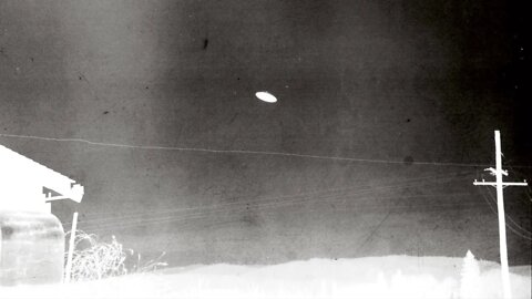 Father & daughter on witnessing a UFO lighting up a large area around their house in Roy, Utah, 1976