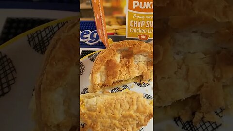 #pukka #chipshopchickencurry #chipshop #chickencurry #pie #overpriced #notgreat