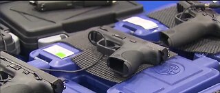 Feds allow drive up gun sales amid virus