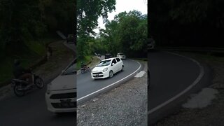 mobil bak di tanjakan tajam