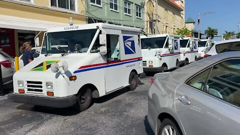 Convoy of mail trucks honor life of Stuart mailman