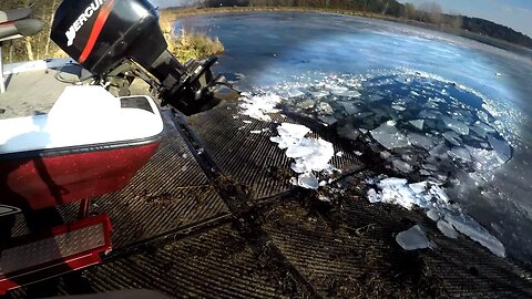 Breaking through the ICE for crappie!