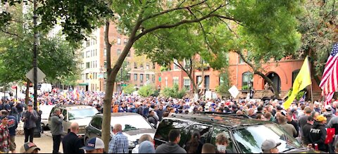 First Responders Rally - Protest at the Mayor's House.