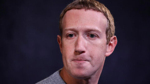 "No vamos a compartir información de la gente": Las afirmaciones de Mark Zuckerberg en 2009