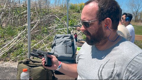 The Glock 19 9mm / Why It's Loved And Hated