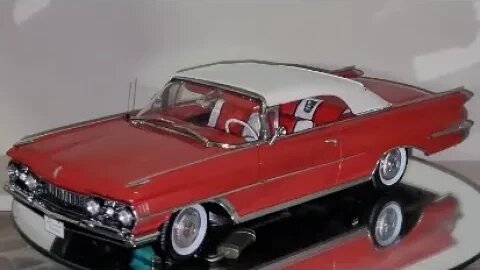 1:18 Premium Diecast Model Cars - 1959 Oldsmobile 98 Convertible - Sunstar Platinum