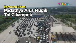 Rekaman Drone Penampakan One Way Tol Cikampek Utama, Padat Merayap