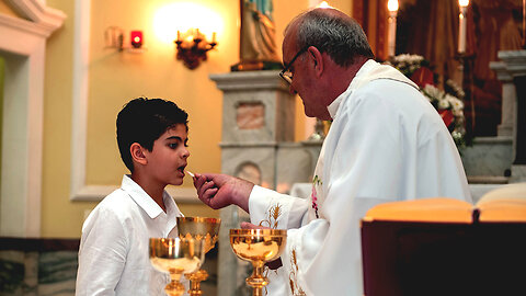 FRA STEFANO ☩ “10 Agosto Vangelo del Giorno Commento Benedizione ☩ Liturgia della Parola”😇💖🙏#Ora -come non mai- è arrivato il momento di tornare a Dio con tutto il cuore, SOPRATTUTTO nella “SANTA MESSA” e in “TUTTI I SACRAMENTI!”