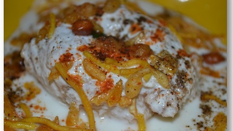 INDIAN dahi vada South Style in Moong Dal Recipe