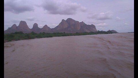 River nile, toty island, toty bridge