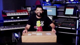 Unboxing ASM HYDRASYNTH