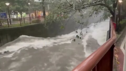 Apocalypse In Japan! Footage of Typhoon Talas Terrible Floods! Storm Hits Shizuoka
