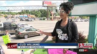 Group collects bottles of water for Texas