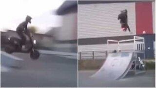Hilarious scooter fail!