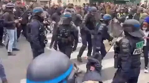 French Riot Police fight off millions marching against Globalism & NATO