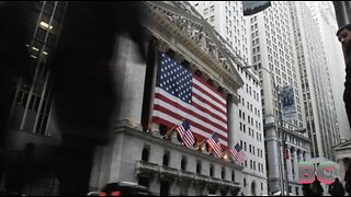 Dow Reaches New Closing High, S&P 500 Stalls