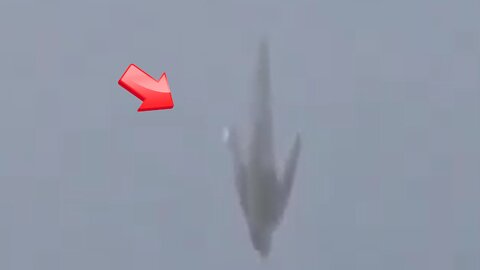 Mysterious flying object floating while vertical