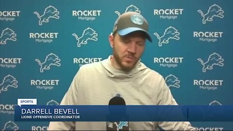 Darrell Bevell thinks he knows why Matthew Stafford has been off: his feet