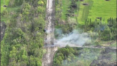 Attempts by Ukrainian infantry to destroy a Russian tank with an RPG didn't go as planned