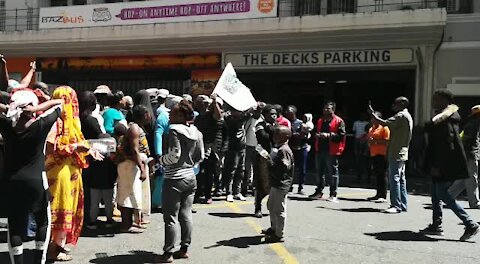 South Africa Cape Town - Refugees protest(Video) (rjL)