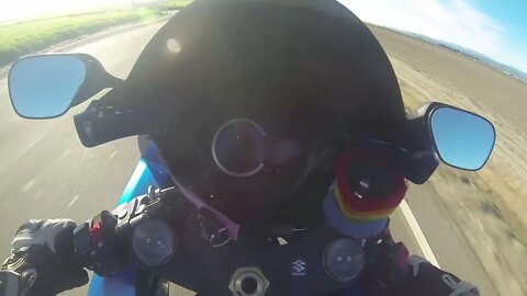 135 MPH!! This GSXR can GO