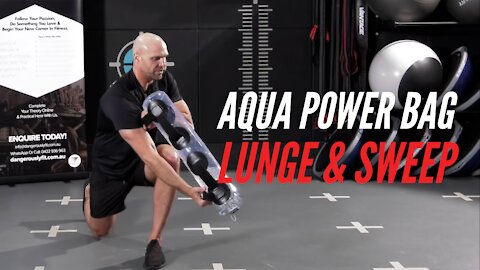 Aqua Power Bag Lunge & Sweep