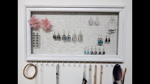 Ideas for Jewelry Organizers, Earring Holder