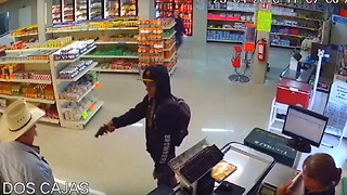 Cowboy Samaritan Tackles Armed Robber in Mexico