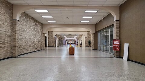 DERELICT - A Visit to Mellor Park Mall