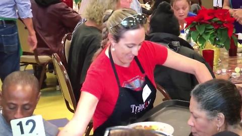 Gourmet cafe for Tampa's homeless needs servers | Digital Short