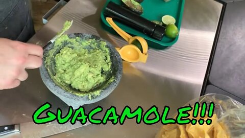 How to Make Fresh Homemade Guacamole - Cinco de Mayo