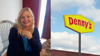 Denny&#039;s Customer Shocked By Rude Note