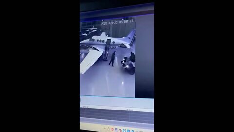 Watch Federal Police Load Private Jet With Kilos Of Coke