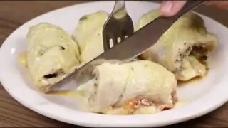 Agnes's cooking show - making easy chicken rolls with mozzarella cheese and veggies KETO FRIENDLY