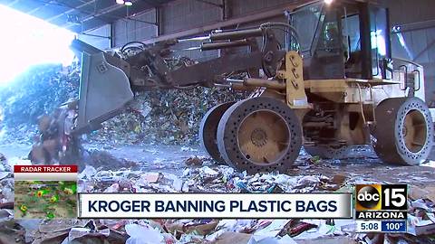 Kroger to move forward with banning plastic bags