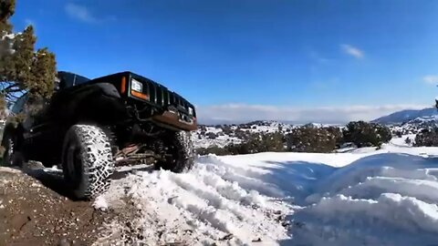 MWEORR Crew Off Roading in Utah snow