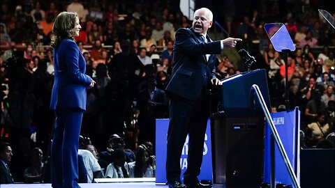 Tim Walz Pauses Speech to Request Medical Assistance for Audience Member